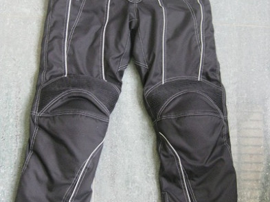 Брюки из полиэстера