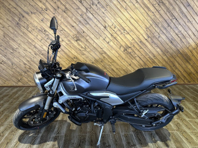 Мотоцикл VOGE 500 AC