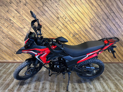 Мотоцикл LONCIN LX 200 GY-7A DS1