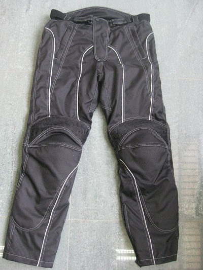 Брюки из полиэстера