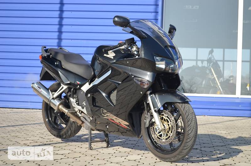Honda VFR 2001