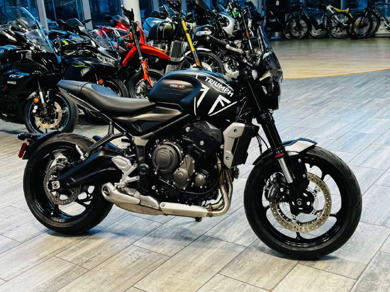 Мотоцикл TRIUMPH TRIDENT 660 2023 рік, б/у (4 000 км)