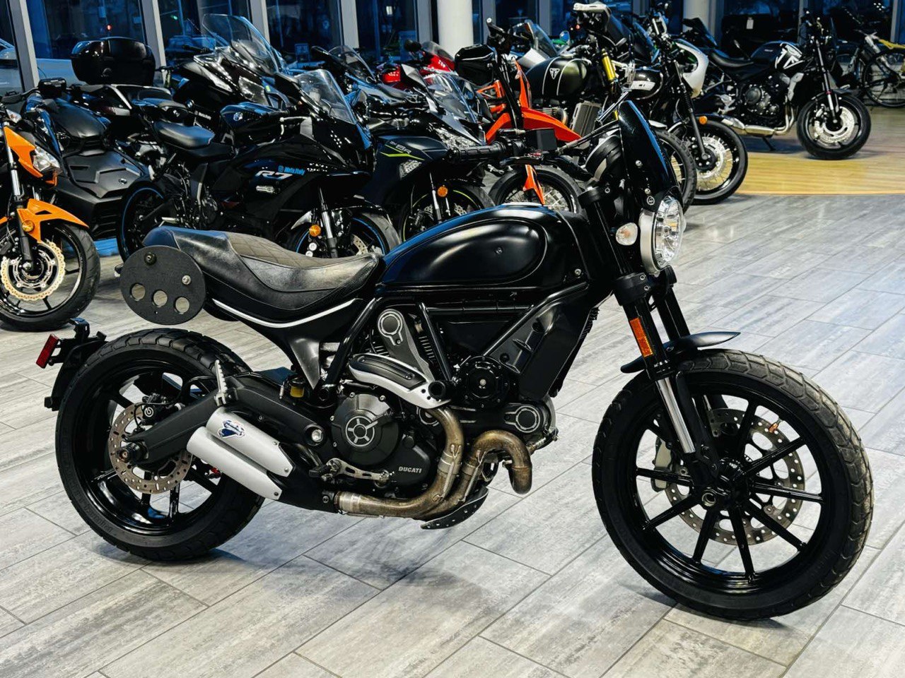 Мотоцикл DUCATI SCRAMBLER 800 2017 рік, б/у (28 000 км)