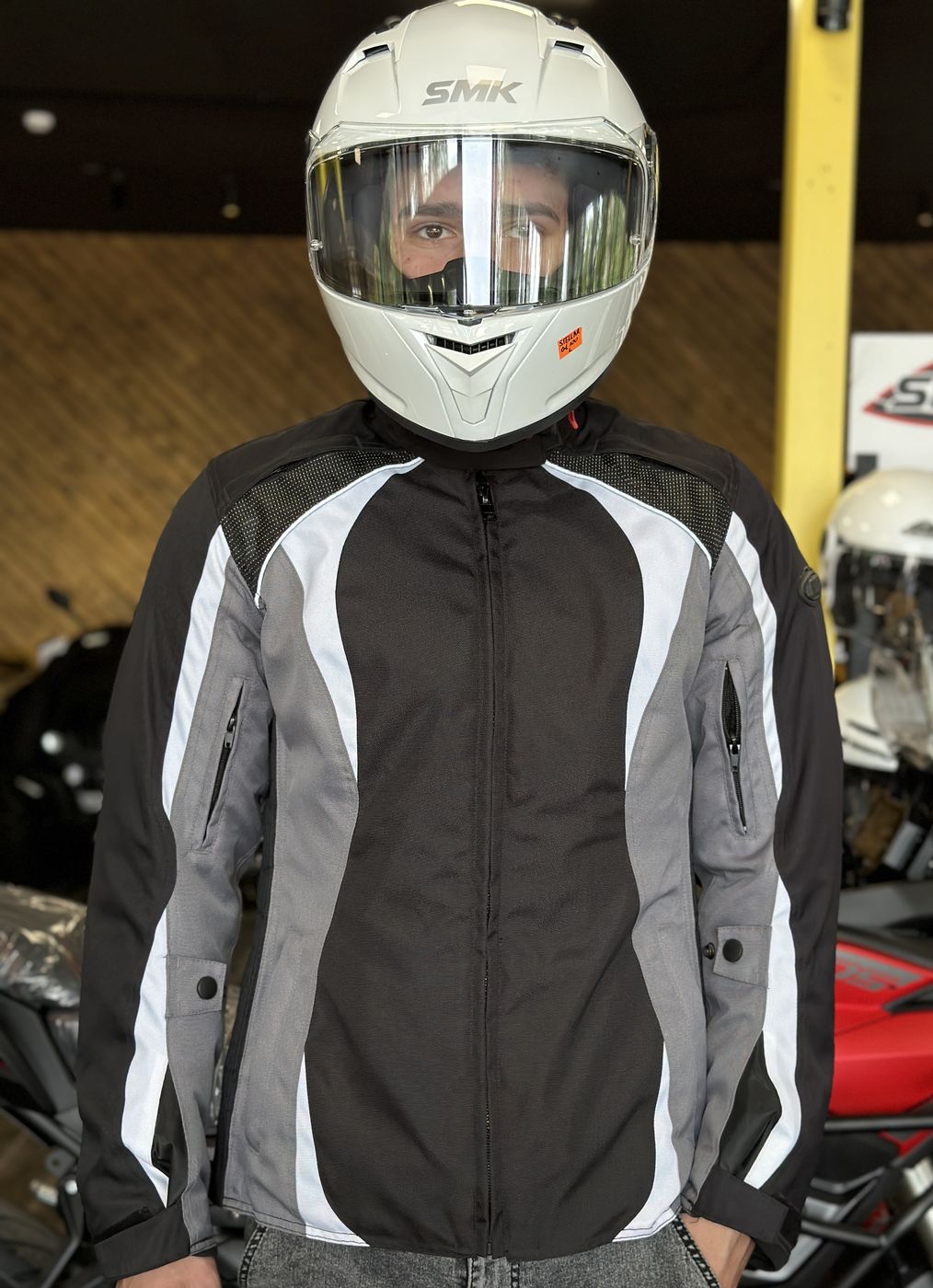 Куртка чоловіча приталена BILT (осіння, з підкладкою)