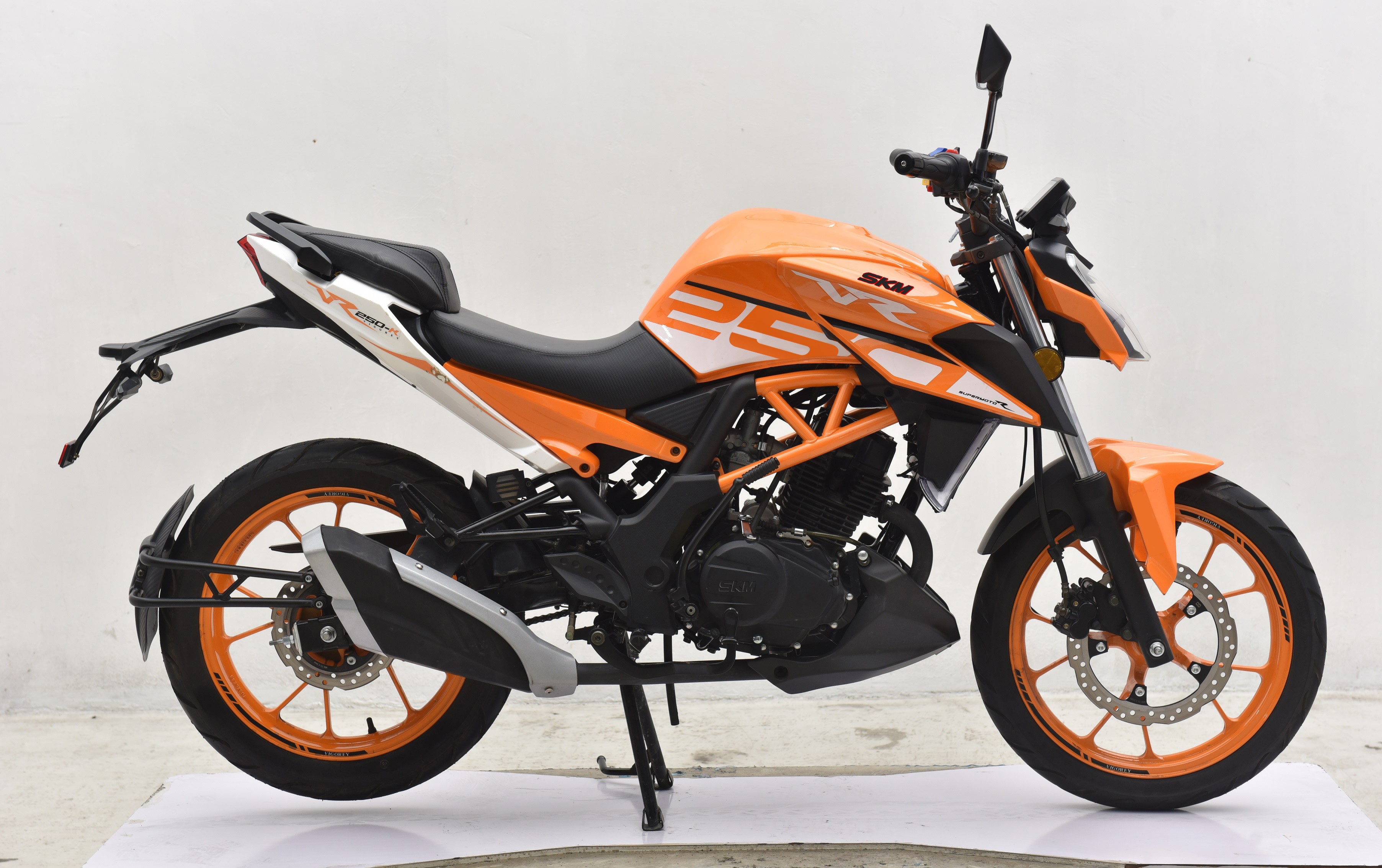 Мотоцикл SKM SK250-B8 (Senke)