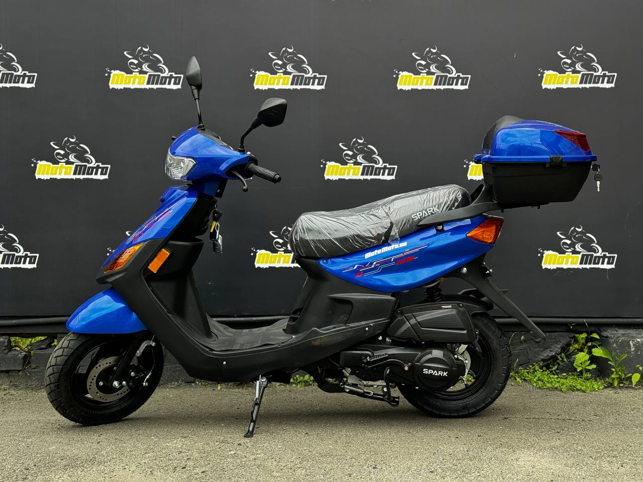 Скутер SPARK SP125S-15