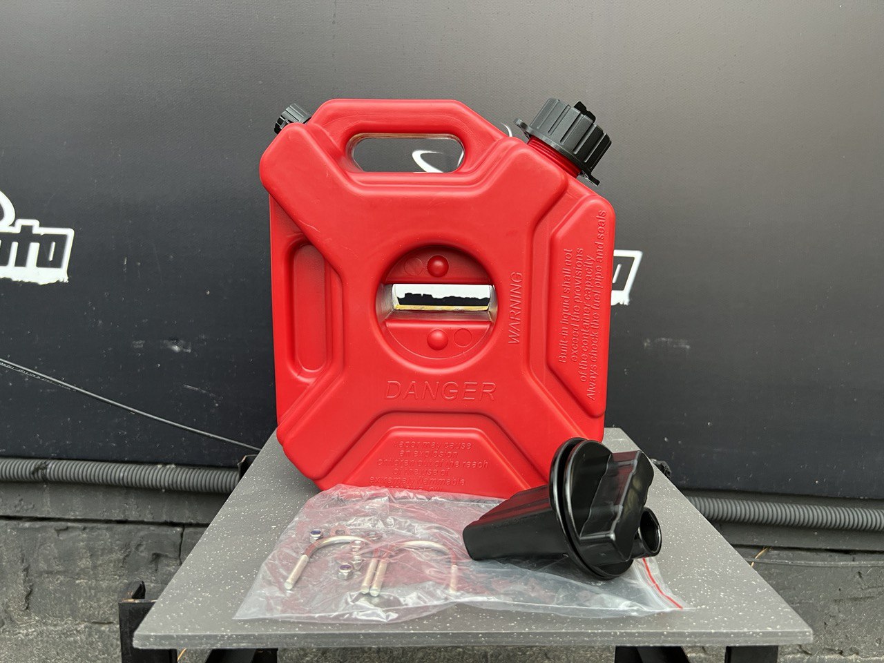 Канистра ATV 3 л с креплением