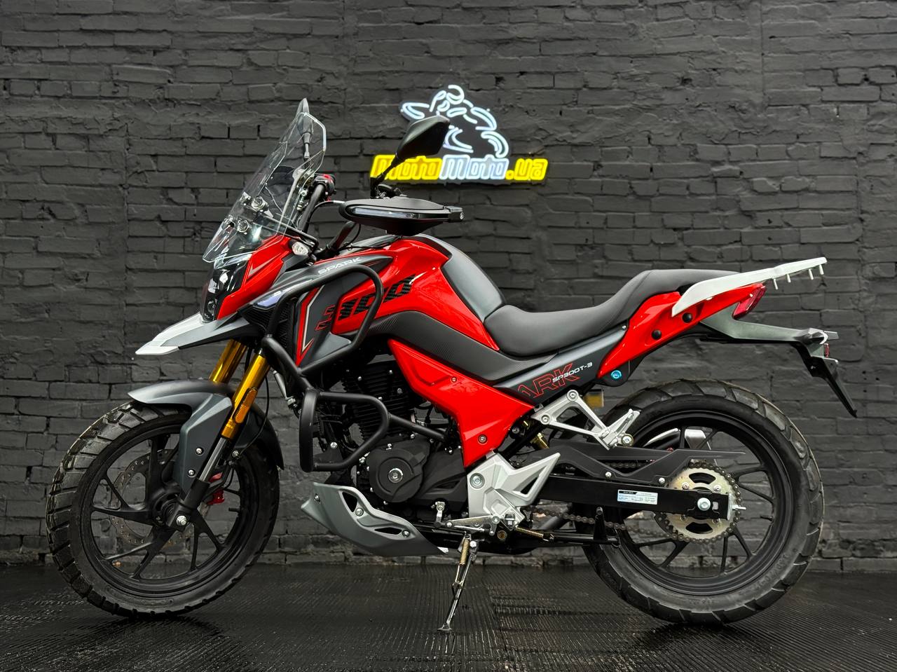 Мотоцикл SPARK SP300T-3