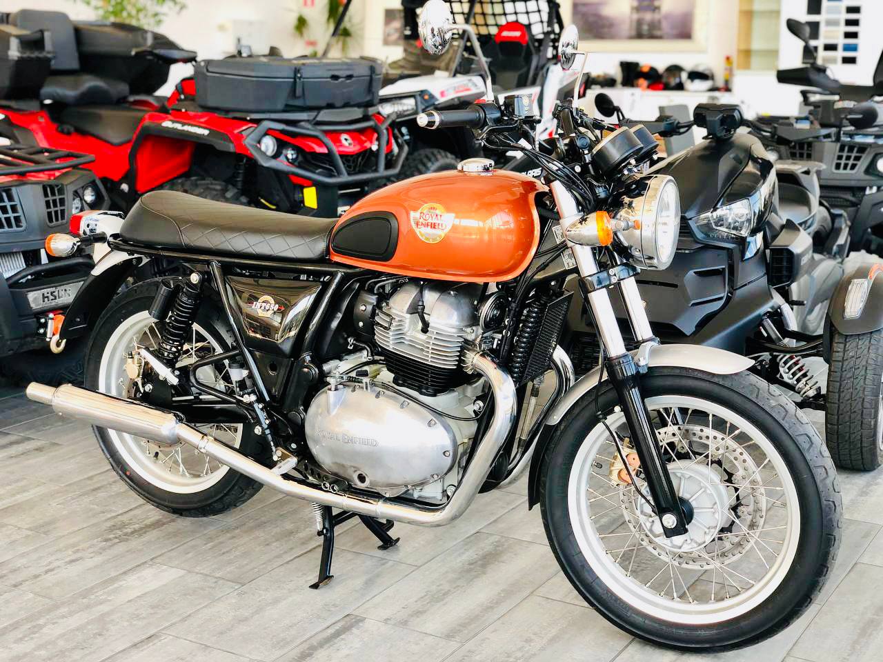 Мотоцикл ROYAL ENFIELD INTERCEPTOR 650 2019 год, б/у (9900 км)