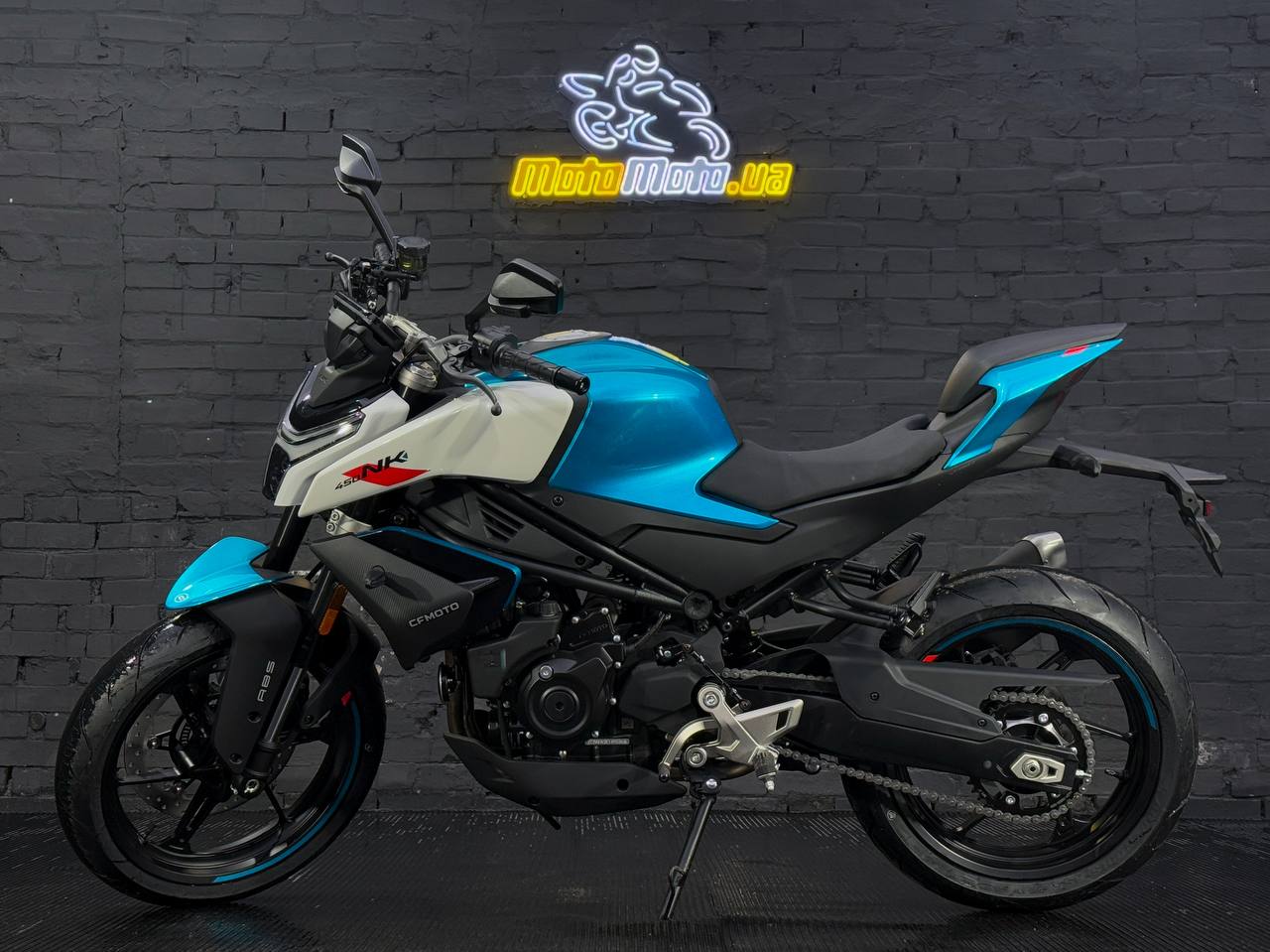 Мотоцикл CFMOTO 450NK