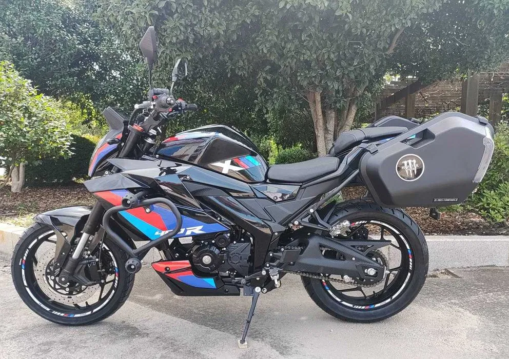 Мотоцикл ML 400 CBR